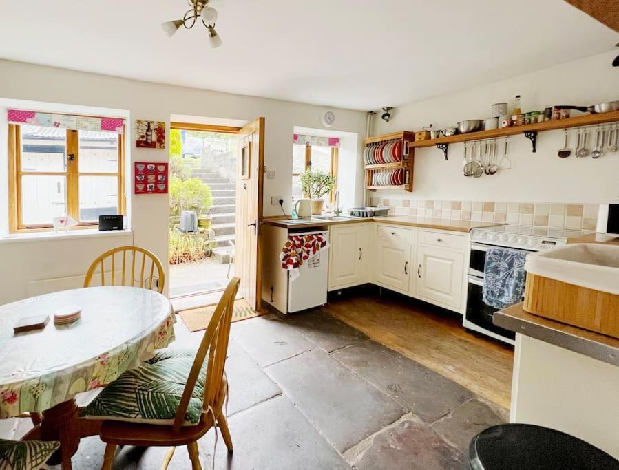 Foresters Inn Cottage Parkend Bagian luar foto
